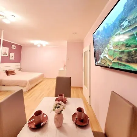 Apartment Romantische 2- Fuer 4 Person. *